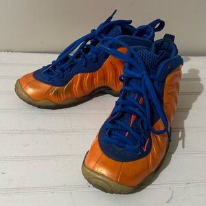 Nike Air Kids Shoes Foamposite One New York Knicks Orange‎ Blue Sneakers Sz 4 GS